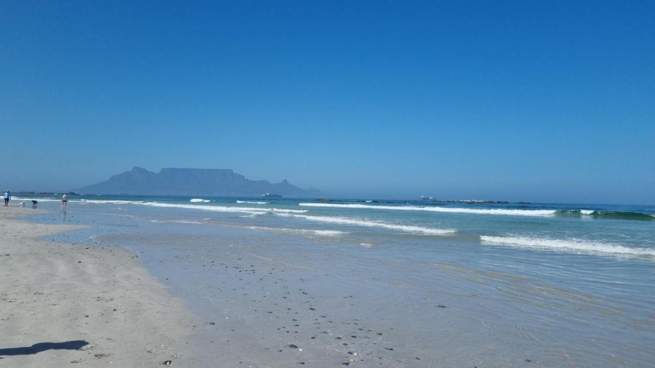 Oceanview Holiday Accommodation Bloubergstrand Exterior photo