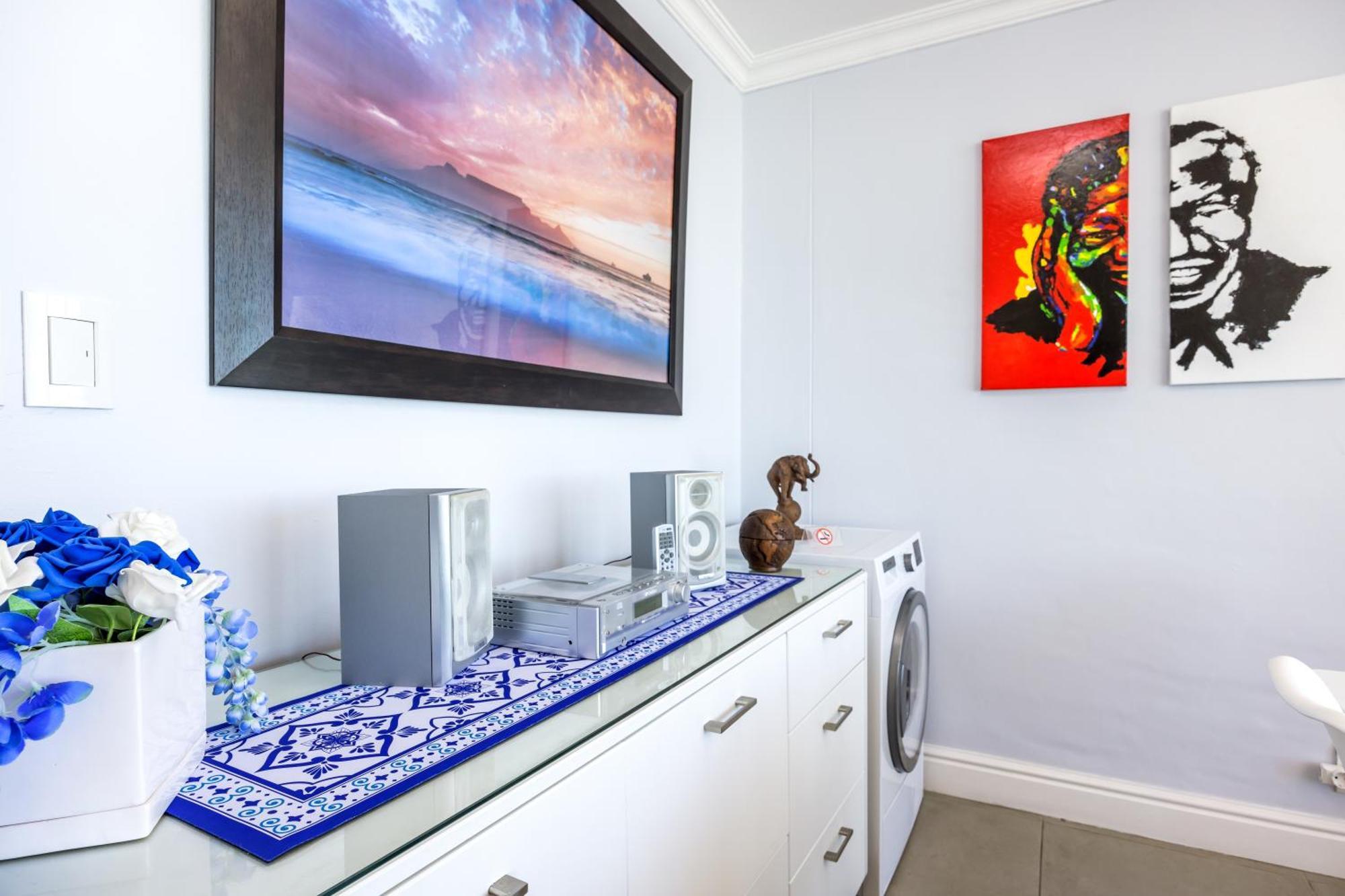 Oceanview Holiday Accommodation Bloubergstrand Exterior photo