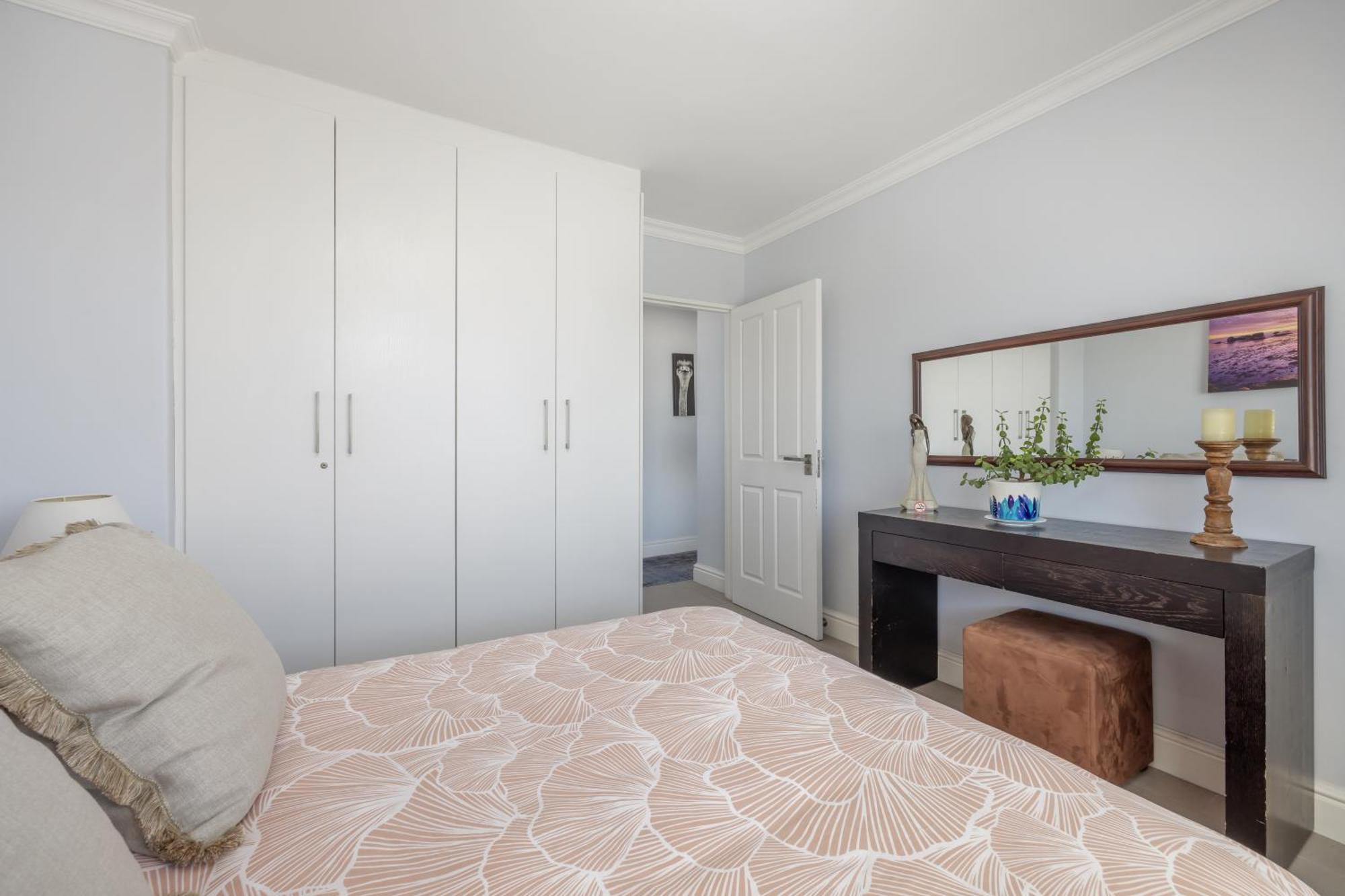 Oceanview Holiday Accommodation Bloubergstrand Exterior photo
