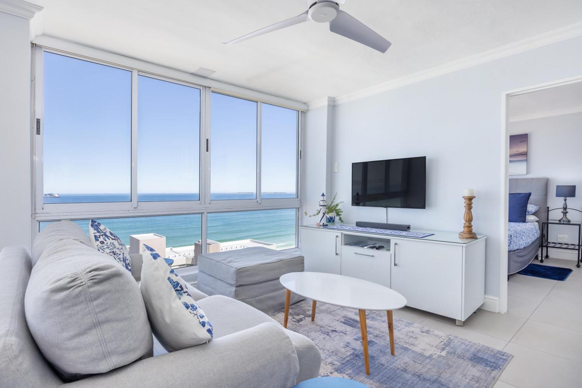Oceanview Holiday Accommodation Bloubergstrand Exterior photo