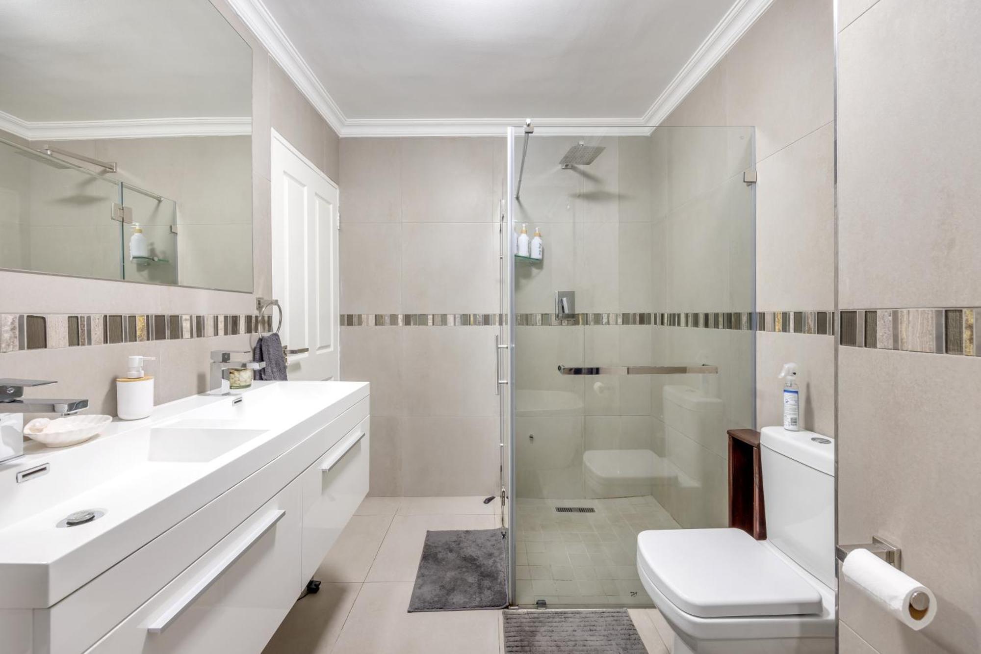 Oceanview Holiday Accommodation Bloubergstrand Exterior photo